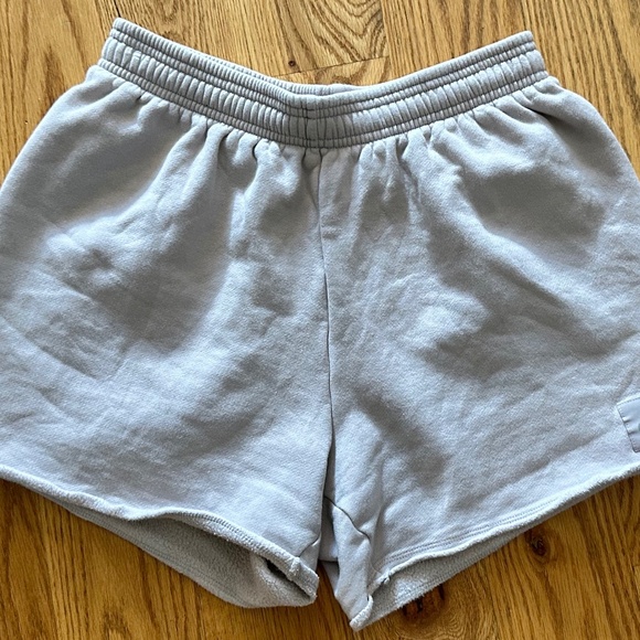 Alo Yoga Sweat Shorts Women Size XS Dusty Pink 3'' Inseam Soft Running Gym - Picture 11 of 16